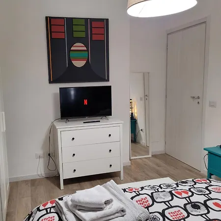 Casa Arancia ميلان